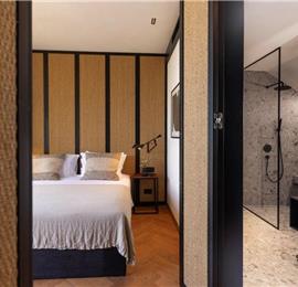 Luxury 4 Bedroom Villa with Heated Infinity Pool, Sauna, Gym, Jacuzzi and Sea Views in Vrbica, near Dubrovnik, Sleeps 8